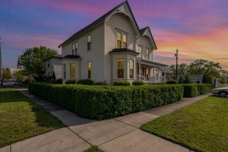 Studio W King Bed Walking Distance To Beach & Shops Michigan City Luaran gambar