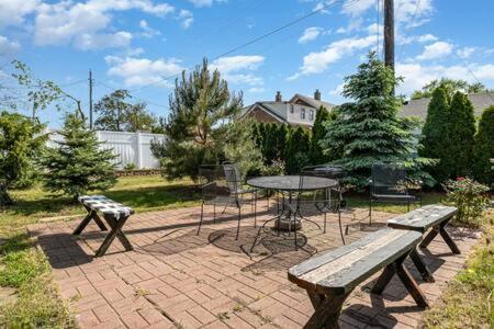 Studio W King Bed Walking Distance To Beach & Shops Michigan City Luaran gambar